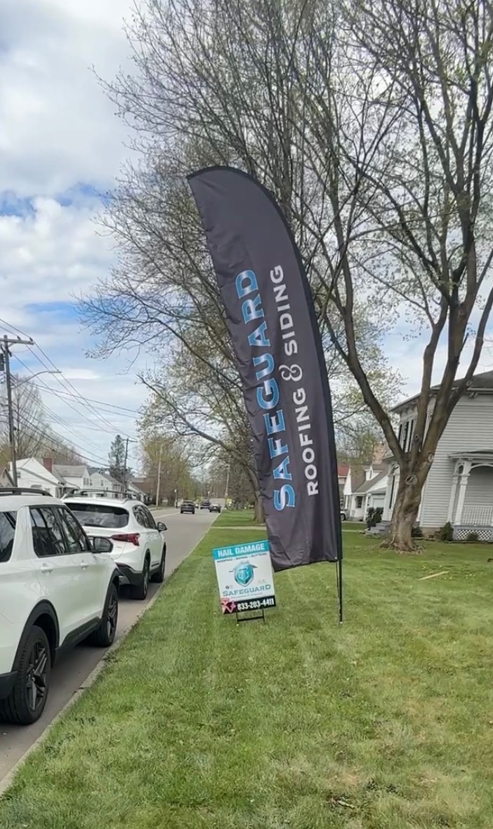 Custom printed teardrop feather flag